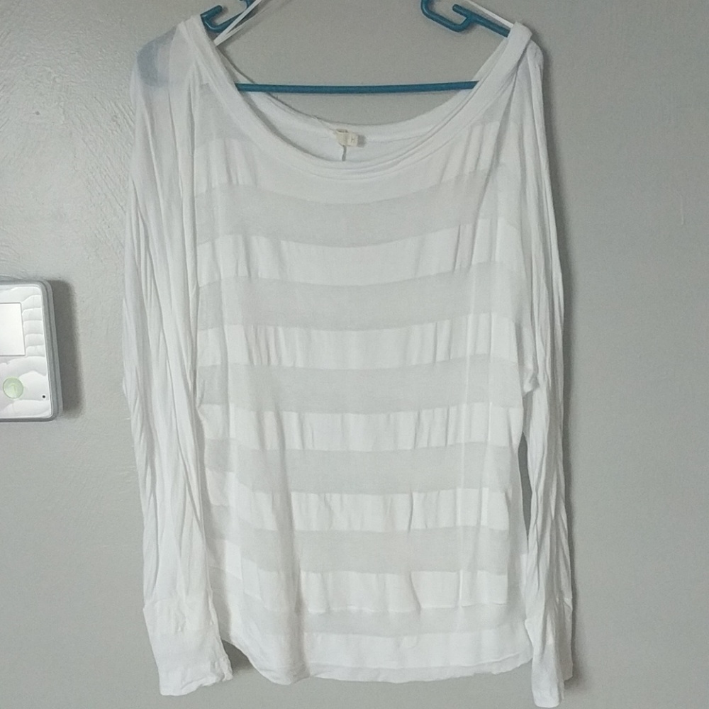 *2/20.00* White stripe dolman top